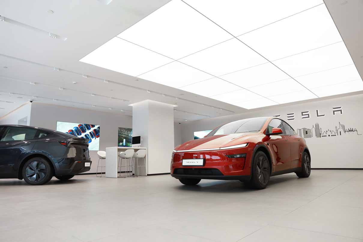 Tesla Experience Centre at Worldmark, Aerocity