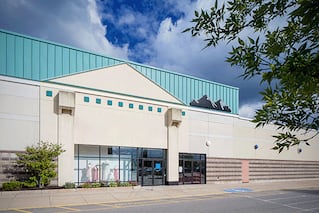 Space N190 Maine Mall Exterior