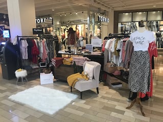 pop up example retail